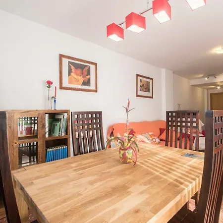 Apartamento A 2 Km De Apartment